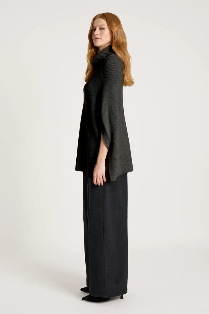 Berber Poncho - Char