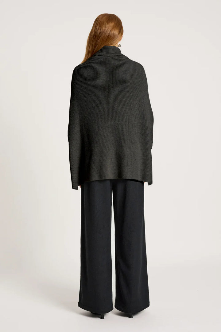 Berber Poncho - Char