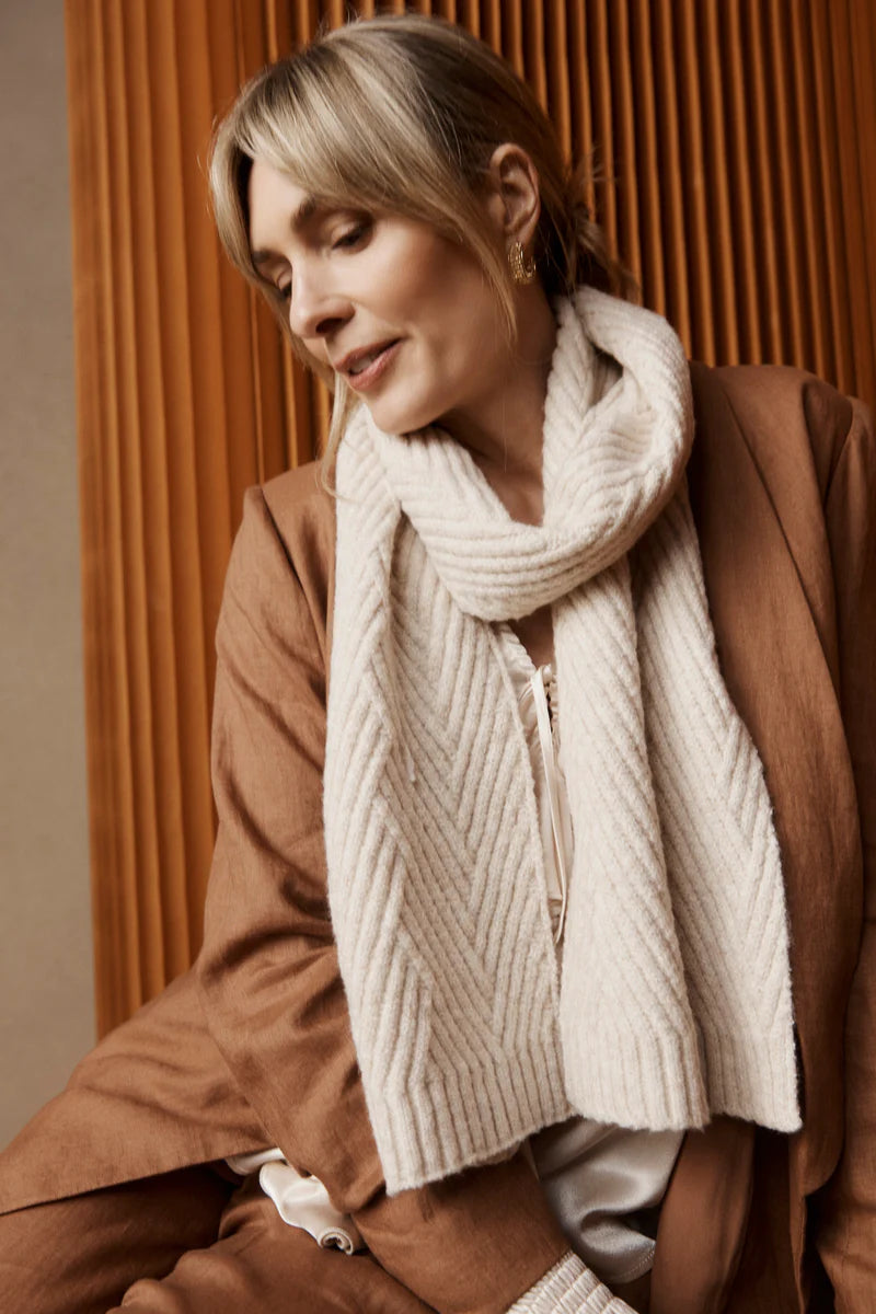 Calista Scarf