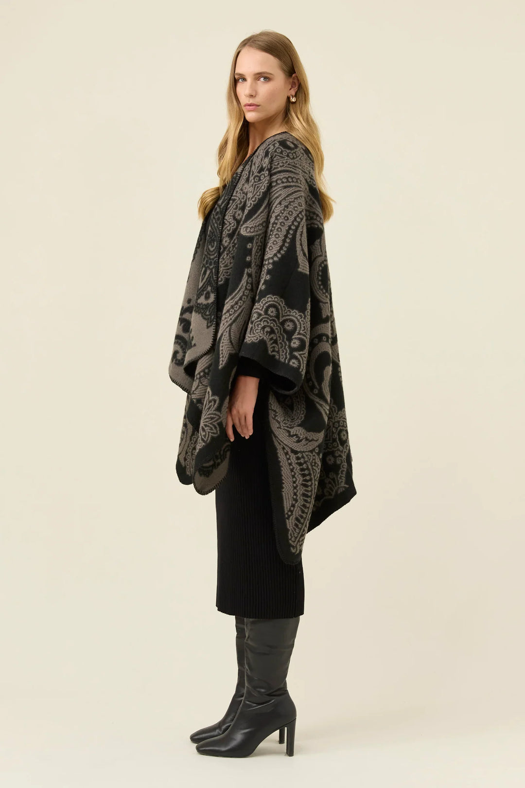 Lucia Cape - OSFA - Charcoal Paisley