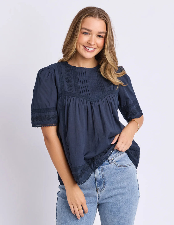 Foxwood Juna Top - Navy