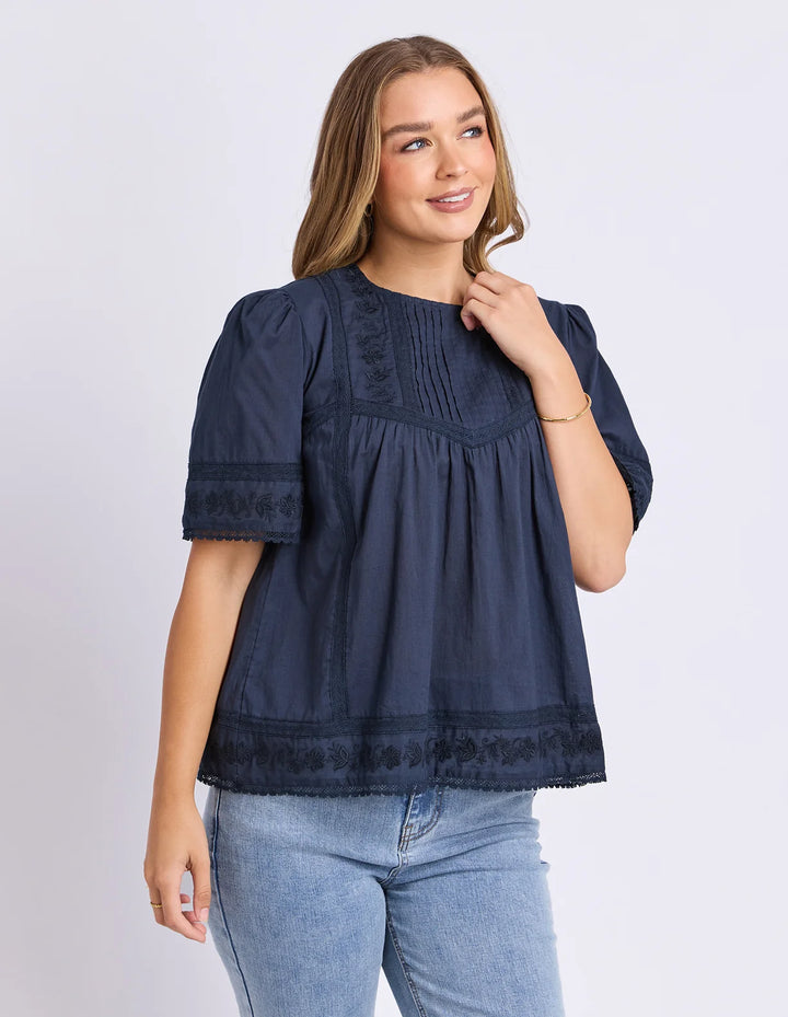 Foxwood Juna Top - Navy