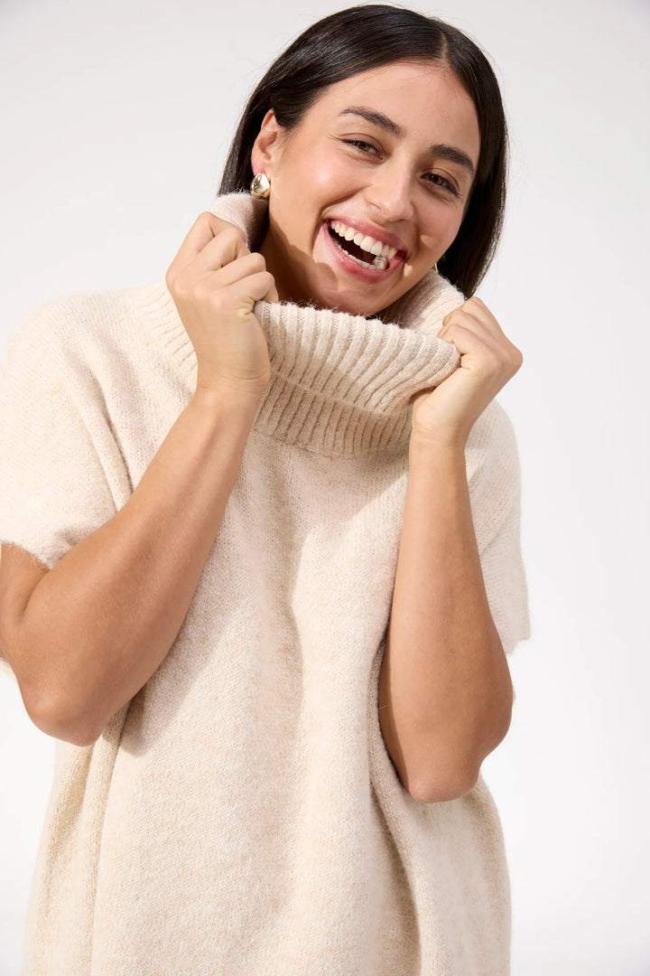 Valenza Knit Poncho OSFA- Natural