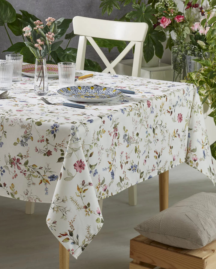 Round Stain Resistant Tablecloth -150 cm