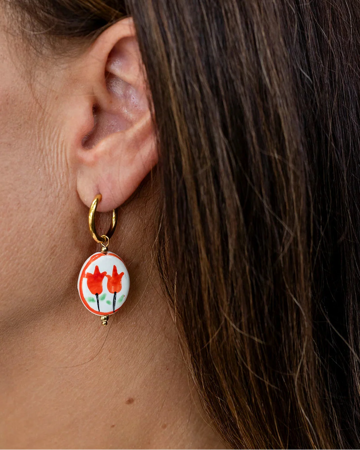 Victoria Cameo Tulip Dangle Earring