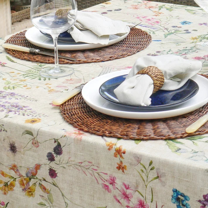 Medium Stain Resistant Tablecloth - 150cm x 250cm