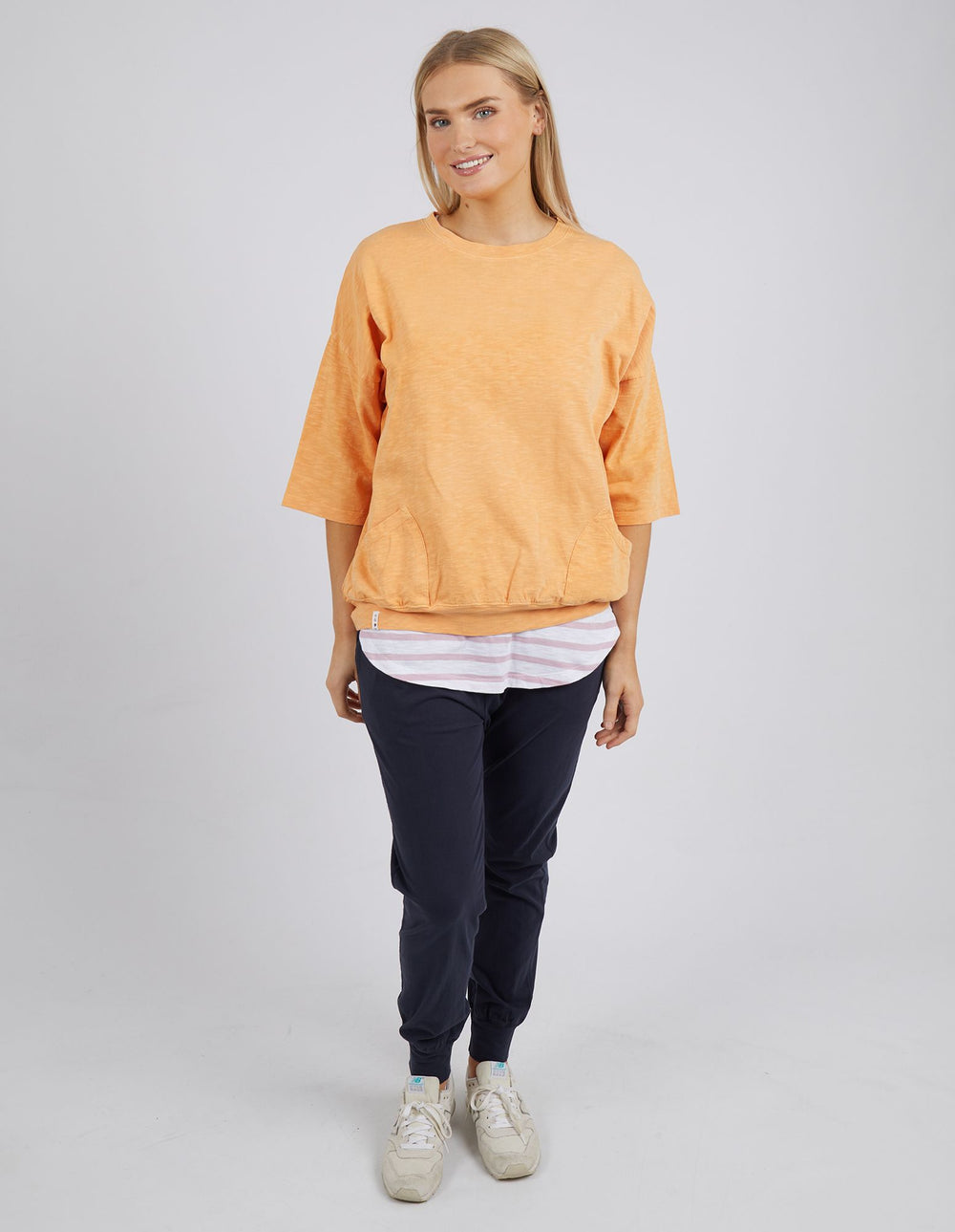 Elm Fundamental Mazie Sweat - Apricot