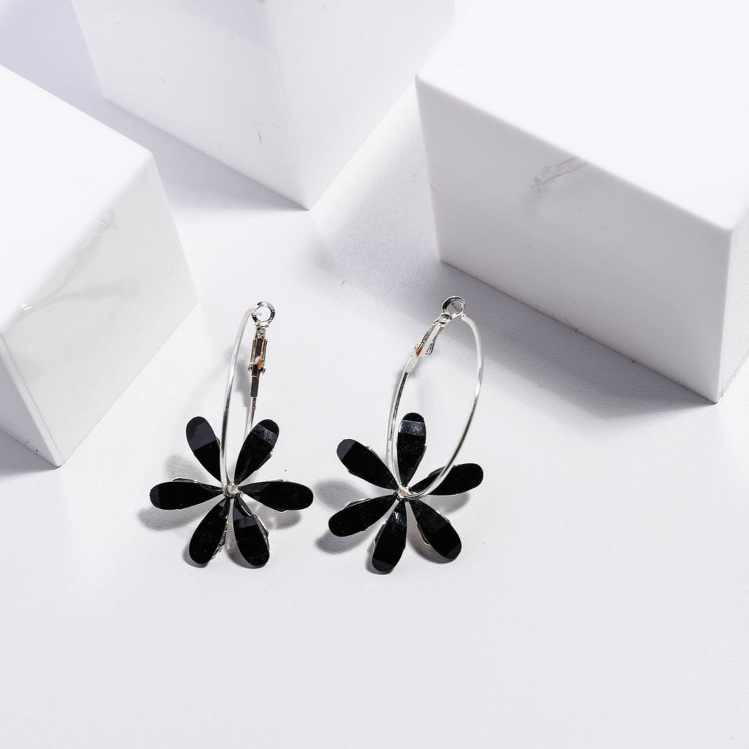 Blooming Earrings - Black