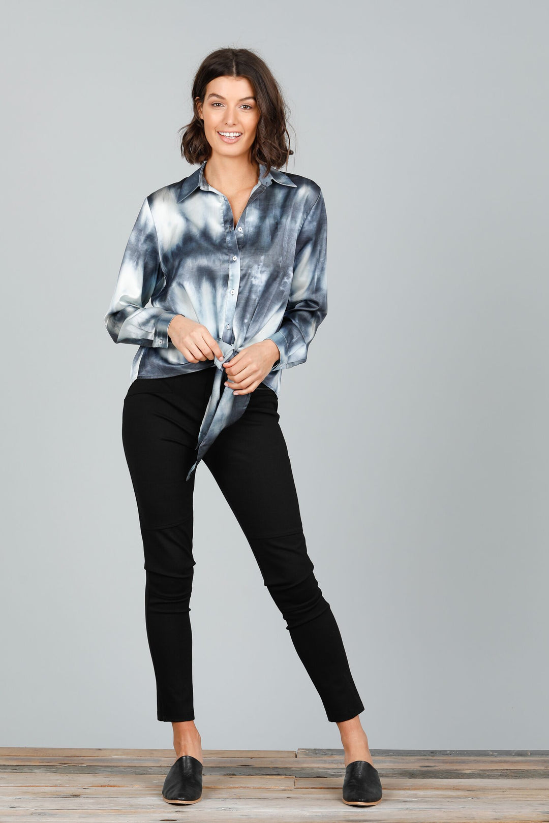 Brave & True Alias Tie Up Front Top - Pond Print